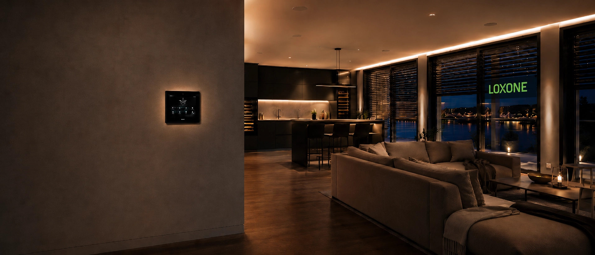 Modernes Smart Home mit Loxone Lichtsteuerung und Beschattung